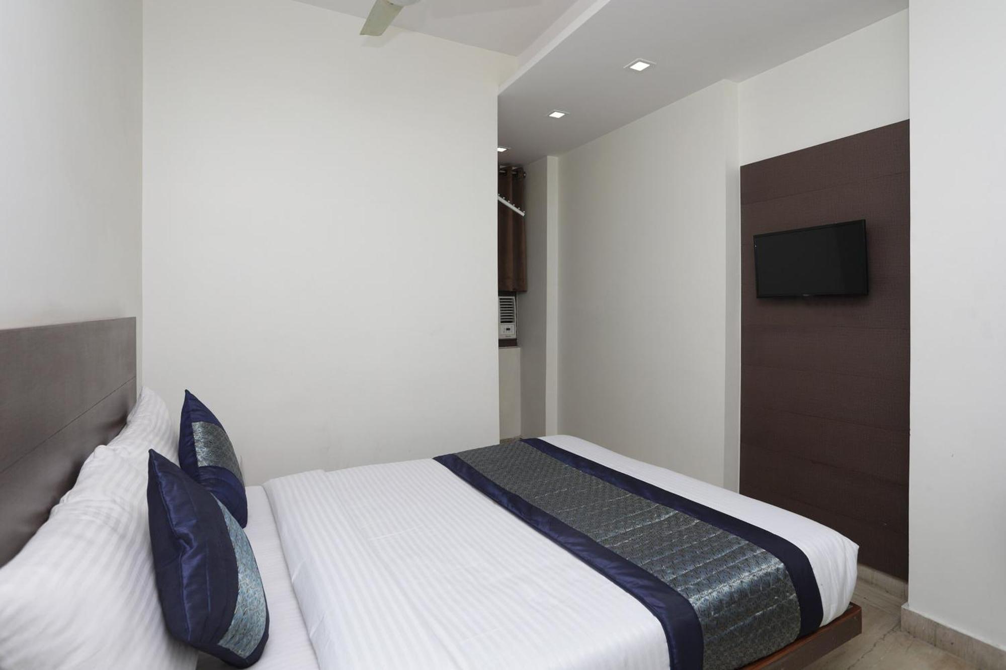 Hotel O Sun Palace Delhi  Dış mekan fotoğraf