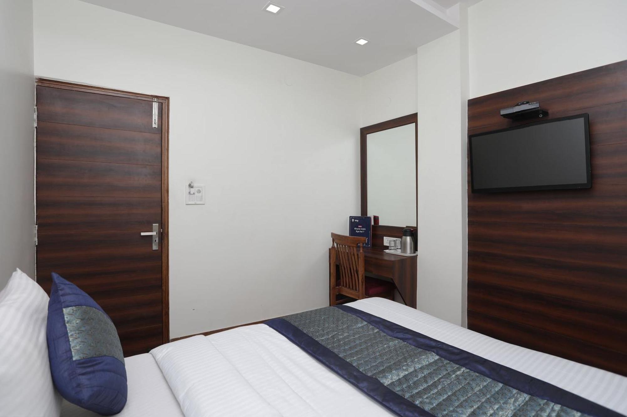 Hotel O Sun Palace Delhi  Dış mekan fotoğraf